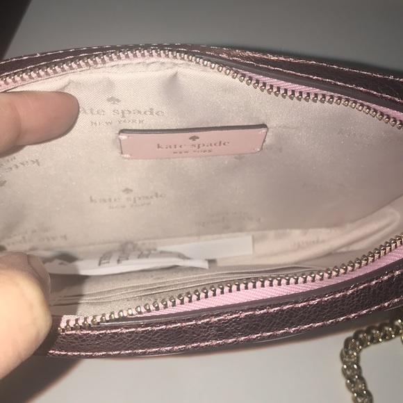 KATE SPADE ♠️ QUILTED METALLIC LEATHER CROSSBODY CARD CASE SET - Picture 7 of 15